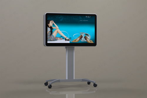 室内电子壁挂式32寸LCD广告机 高清高亮防水特性解析与选购指南